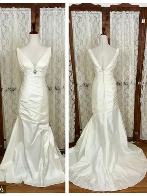 Beautiful Vintage Y2K Moonlight Ivory Taffeta Wedding Gown thumbnail 2