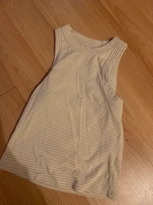 Old Navy Tanktop thumbnail 2