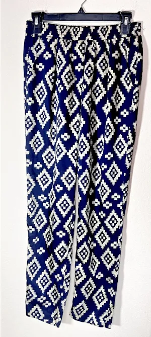 Forever 21 Navy Blue White Geometric Ikat Diamond High Rise Pants Small thumbnail 1