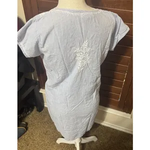 Jayshree Dalal Blue White Seersucker Floral Embroidered Tunic Dress Medium thumbnail 3