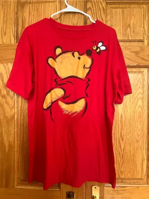 Disney - Red Winnie-the-Pooh Graphic Tee thumbnail 1