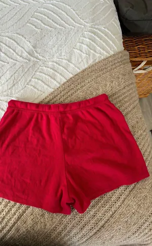 Red  Shorts thumbnail 5