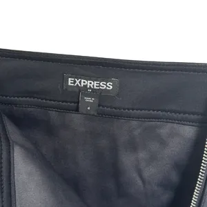 Express Faux Leather Off Center Zip Black Mini Skirt (Size 4) thumbnail 8