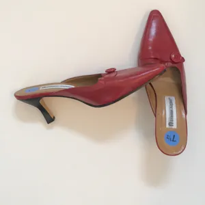 Etienne Aigner red shoes - BNWT - Size 7.5 thumbnail 2