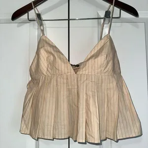ZARA Spaghetti Strap Pleated Crop Top XS Light Brown NWT thumbnail 1
