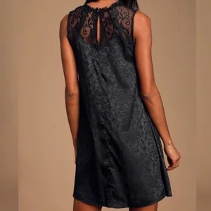 NWT Lulus Evidently in Love Black Floral Embossed Satin Swing Dress MEDIUM‎ thumbnail 4