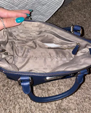 Michael Kors Tote Handbag thumbnail 2