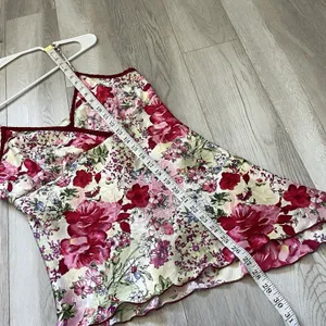 Y2K Floral Tank Top asymmetrical lace womens Red (medium) vintage feminine girly thumbnail 6