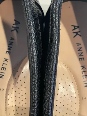 Anne Klein Iflex Loafers Women 8.5 Black Pebble Leather Gold Medallion Slip On thumbnail 9