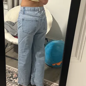 Low rise wide leg old navy jeans thumbnail 2