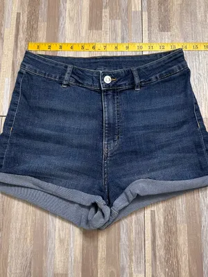 H&M Dark Blue Cuffed Denim Shorts Women’s Size 10 thumbnail 2
