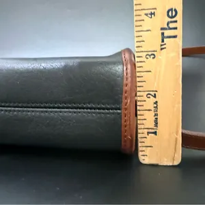 Vintage DOONEY & BOURKE All Weather Leather Collection Black/Brown Crossbody Bag thumbnail 9