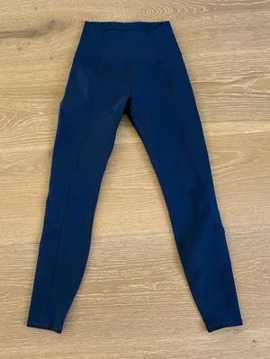 Alo Yoga Airlift Fine Lines High Waist Leggings 7/8 Size XS Blue thumbnail 1