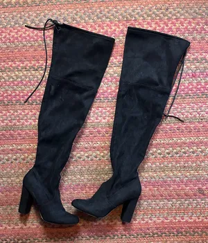 A New Day BLACK SUEDE KNEE HIGH HEELED BOOTS thumbnail 1