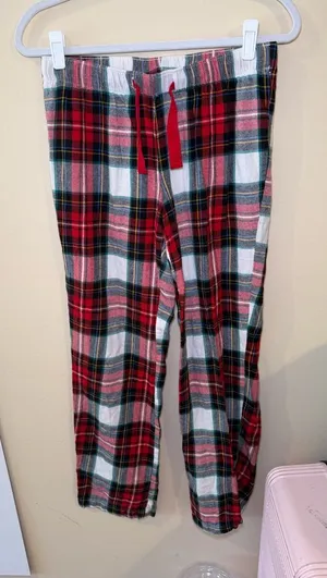 Old Navy Red Green White Plaid Lounge Pajama Pants thumbnail 1