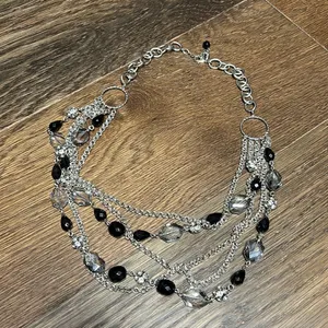 White House Black Market necklace thumbnail 1