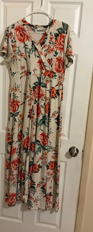 DownEast Women's Floral Print V-Neck Short Sleeve Maxi Dress thumbnail 1