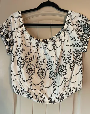 American Eagle Outfitters Off The Shoulder Top thumbnail 1