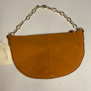 Universal Thread Half-Moon Shoulder Purse Bag Brown Gold Chain Strap. Pocketbook thumbnail 2