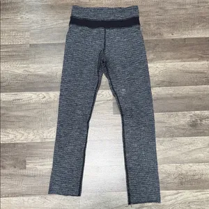 Lululemon Skinny‎ Groove Pant Leggings, Size 2 thumbnail 2