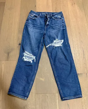 American Eagle Mom Jeans thumbnail 1