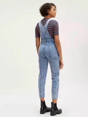 Levi’s Mom Utility Overalls Denim Jeans Womens Size 26 thumbnail 2