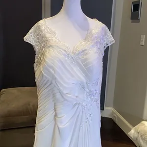 Women’s Chiffon Wedding Dress Corset Back Size 16 NWOT thumbnail 2