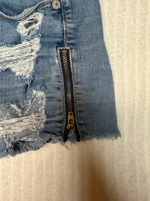American Eagle Super Hi-Rise Shortie Denim Shorts Distressed High Waisted Size 6 thumbnail 4