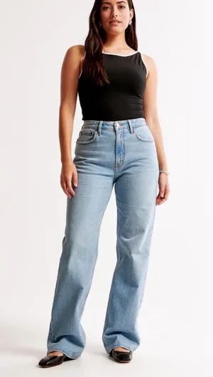 Abercrombie curve love 90s relaxed jeans thumbnail 2
