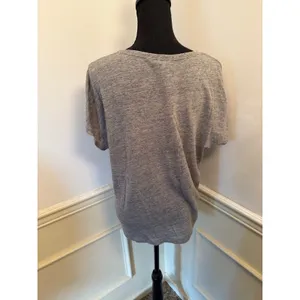 Banana Republic Heather Gray Linen Scoop Neck T-Shirt Relaxed Fit Minimalist thumbnail 4
