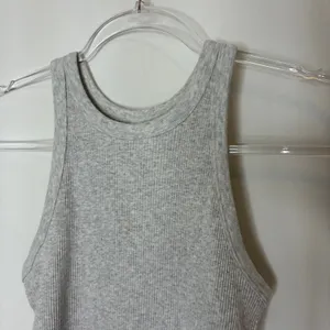 UNIQLO Light Gray Ribbed Knit High Neck Tank Top Cotton Spandex Womens Medium thumbnail 2