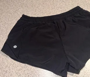 Lululemon shorts thumbnail 4