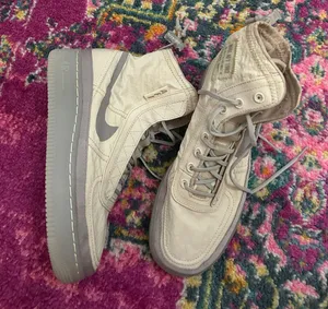 AF1 thumbnail 1