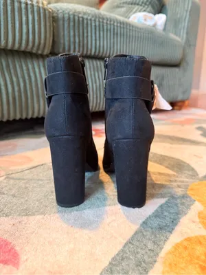 LC Lauren Conrad Avant Black Faux Suede Buckle Ankle Booties NWT - Size 7 thumbnail 4