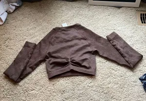 Gymshark Long-sleeve Crop Top thumbnail 2