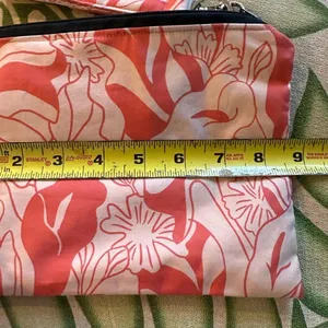 Handmade Tropical Floral Pouch and Face Mask Set Coral Pink White Zippered Wristlet 2pc thumbnail 5