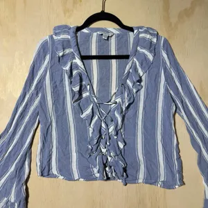 American Eagle Outfitters Women M Blue White Striped Ruffle Lace Up Blouse Boho thumbnail 2