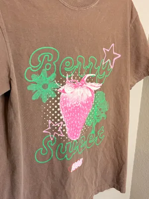 Brown “Berry Sweet” Strawberry Graphic Tee 1995 thumbnail 3