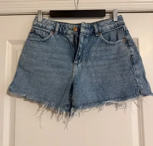 Garage Cut-Off Jean Shorts thumbnail 1