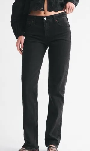 Abercrombie & Fitch Curve Love Women's 27 Black Mid Rise 90s Straight Jeans thumbnail 1