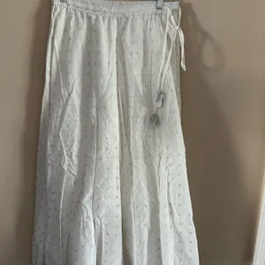 Elegant White & Silver printed Maxi Skirt/Palazzo Pants with Tassels thumbnail 3