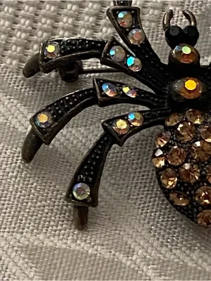 Brooch Pin Spider Rhinestone 2” Round With Legs Goth Punk Whimsigoth Halloween thumbnail 4