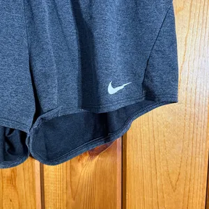 Nike Women's Black Athletic Shorts size medium sports shorts gym causal shorts thumbnail 2