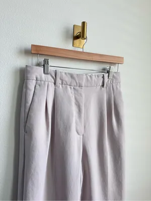 Wilfred Aritzia The Effortless Pant Cropped Beige Pleated Trousers Size 8 thumbnail 4