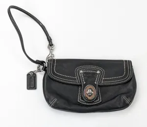 *Coach Vintage Legacy Turn-Lock Black Leather Wristlet Y2K 2000s thumbnail 1