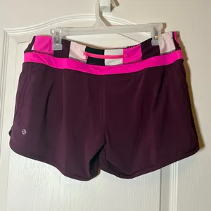 Lululemon Groovy Run Short Plum / Raspberry Glo Light / Pow Stripe. SZ 10 thumbnail 3