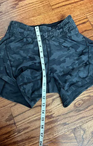 Lululemon Shorts thumbnail 7