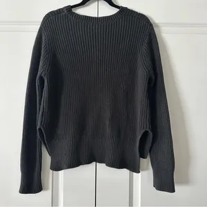 H&M | Women’s Chunky-Knit Split Hem Cropped Sweater | Medium thumbnail 5