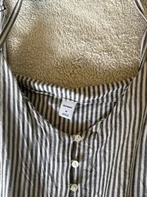 Old Navy Tank thumbnail 2