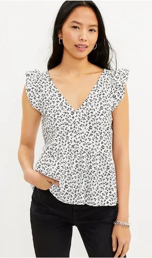 LOFT Womens Small White Black Floral Ruffle Cap Sleeve V-Neck Peplum Blouse Top thumbnail 1